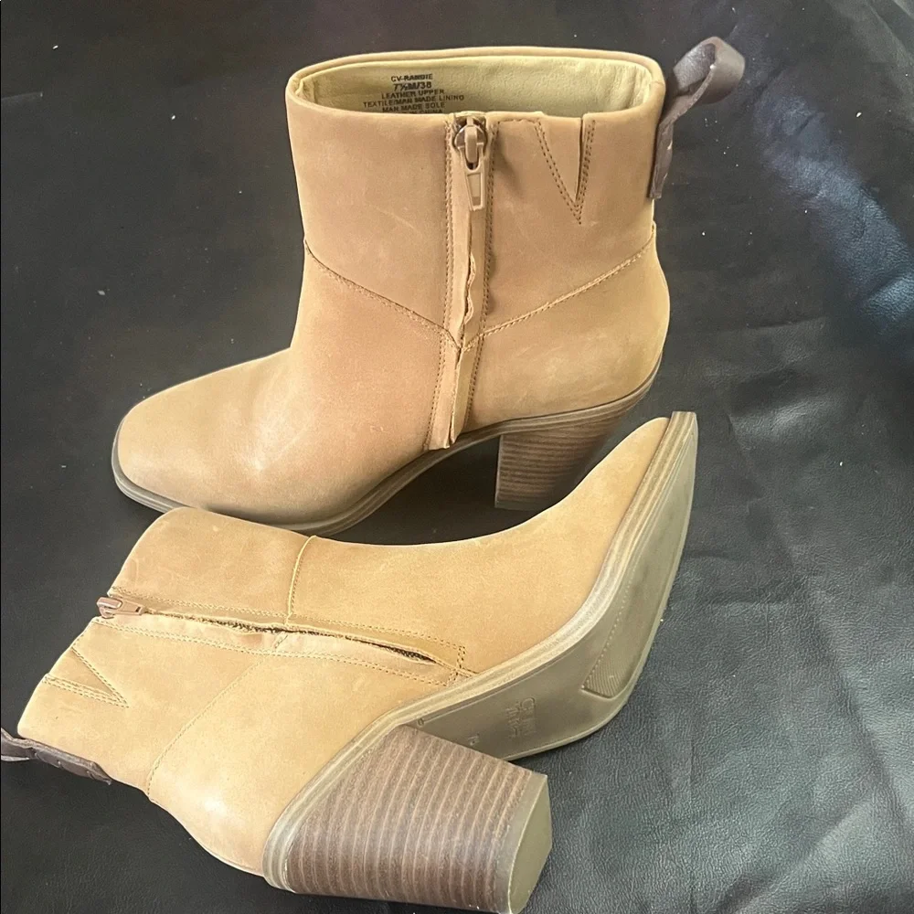 Crown Vintage‎ Tan Platform Ankle Boots
